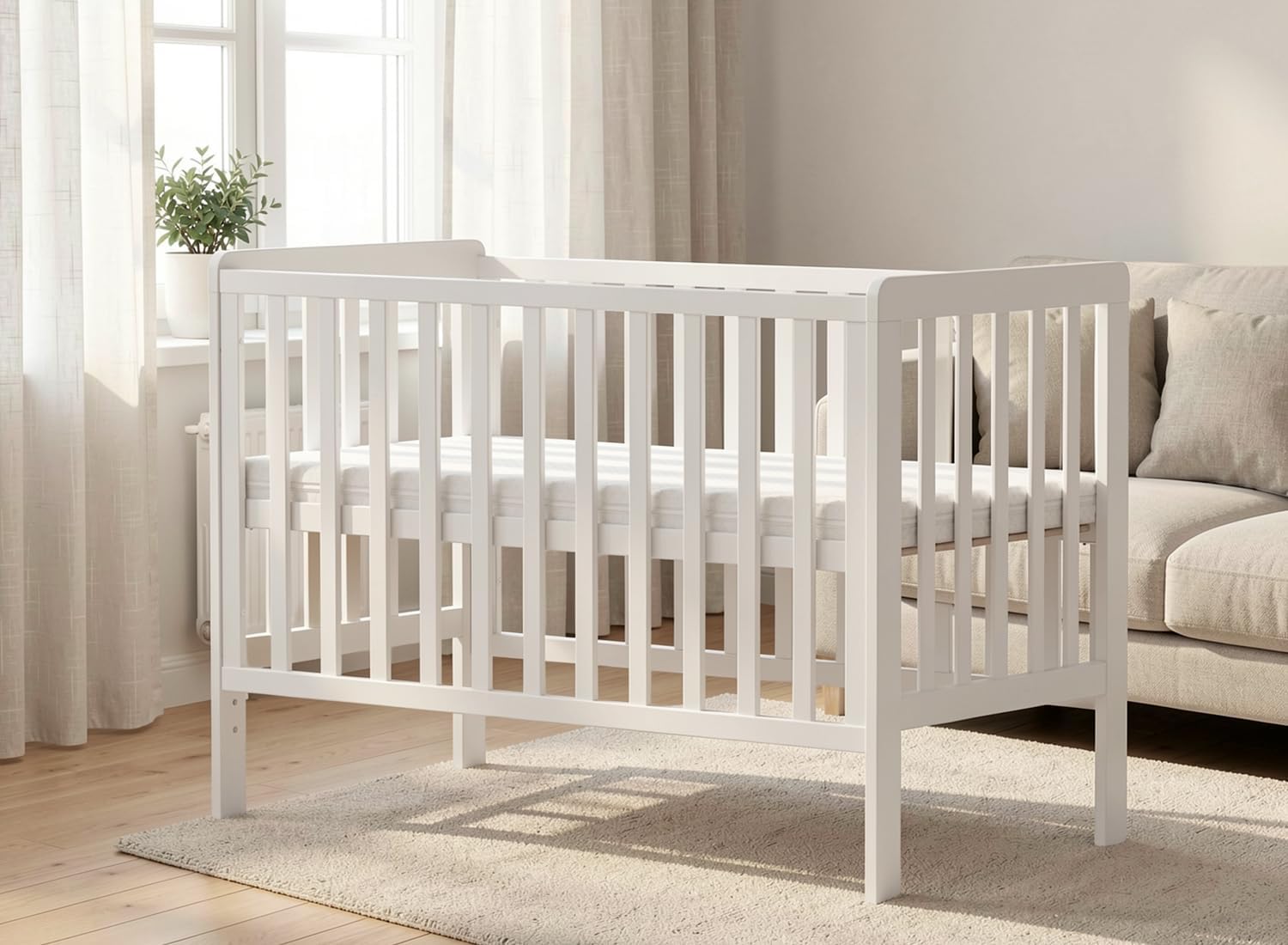 Wooden Baby Cot Bed With Deluxe Aloe Vera Mattress，Baby Crib，Convertible Cot，Baby Crib，3 Adjustable Bed Base Positions (120x60CM)